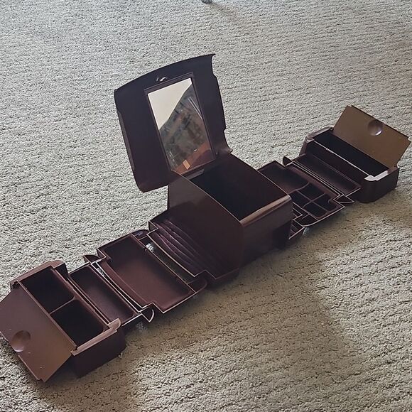 RARE Vintage MCM Choc Brown Plastic "The Jewel Kit" Lock Storage Travel Box - Picture 1 of 16